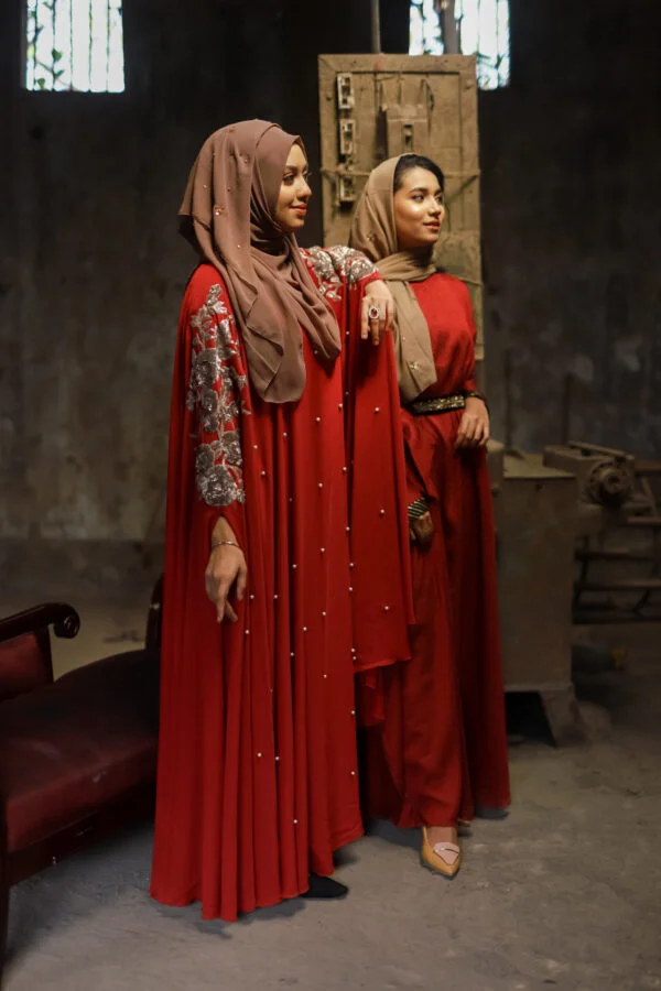 PEARL CAPE GOWN-Maroon